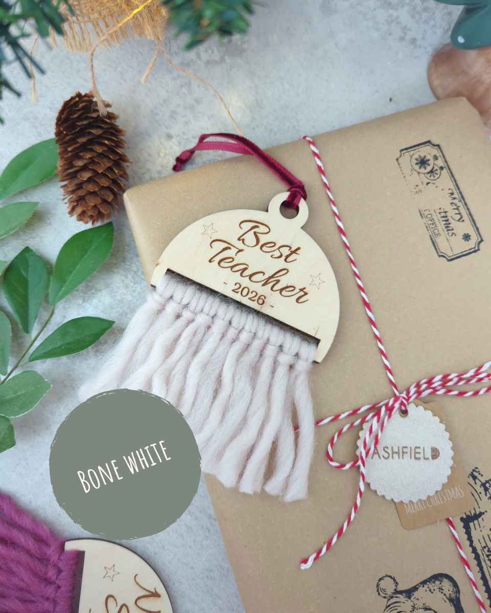- WOODEN BAUBLE - 🧶Personalised