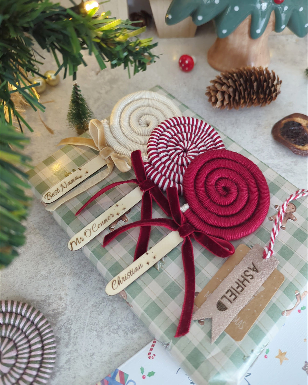- LOLLIPOP ORNAMENT - 🍭 Personalised